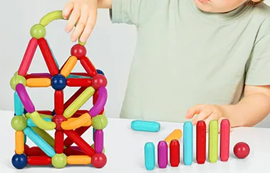 Magnetic Tiles & Blocks 